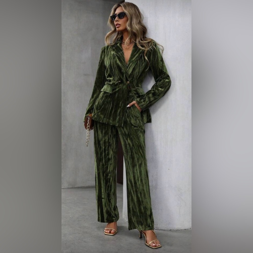 Green Velvet Women's Pantsuit